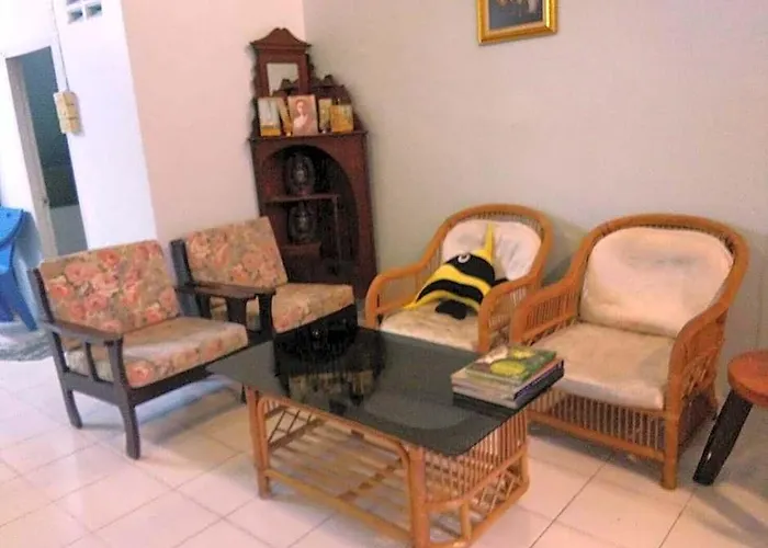 A & P House Charansanitwong Hotell 2*