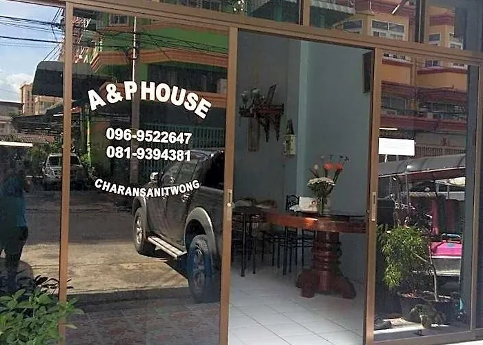 A & P House Charansanitwong 2*